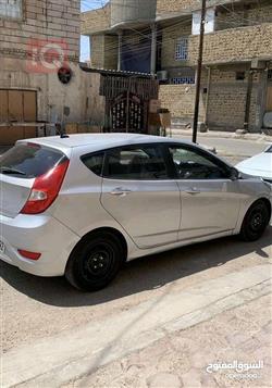 هیوندای ئەکسنت هاچباک